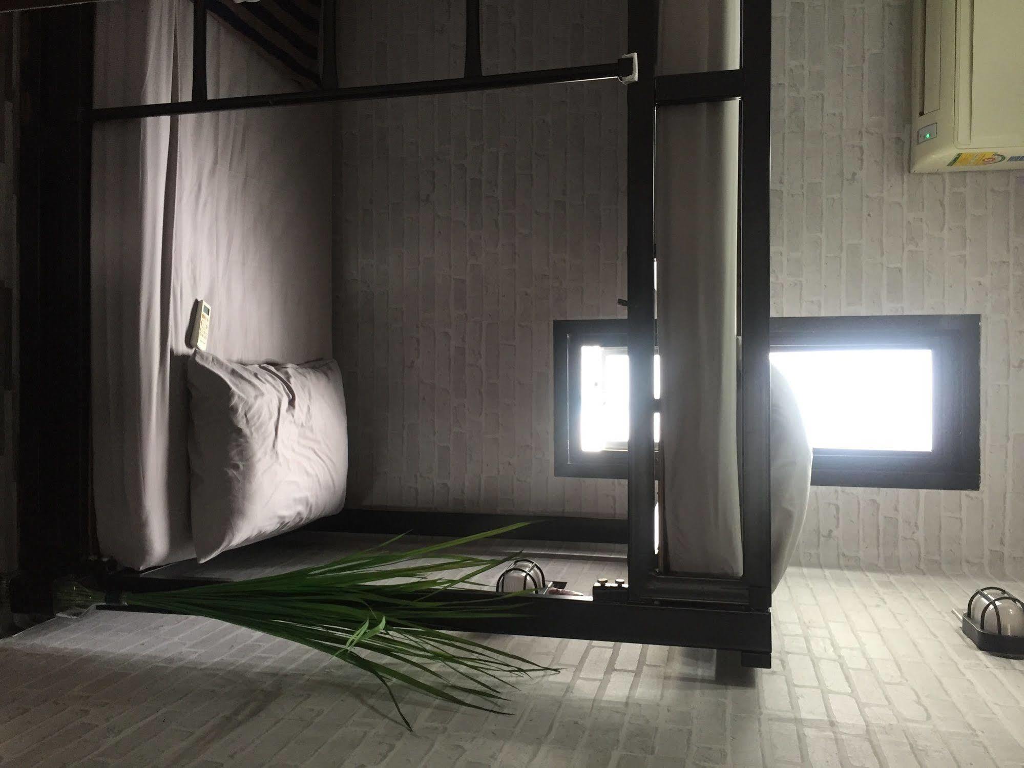 Bed Bangkok Hostel Екстер'єр фото