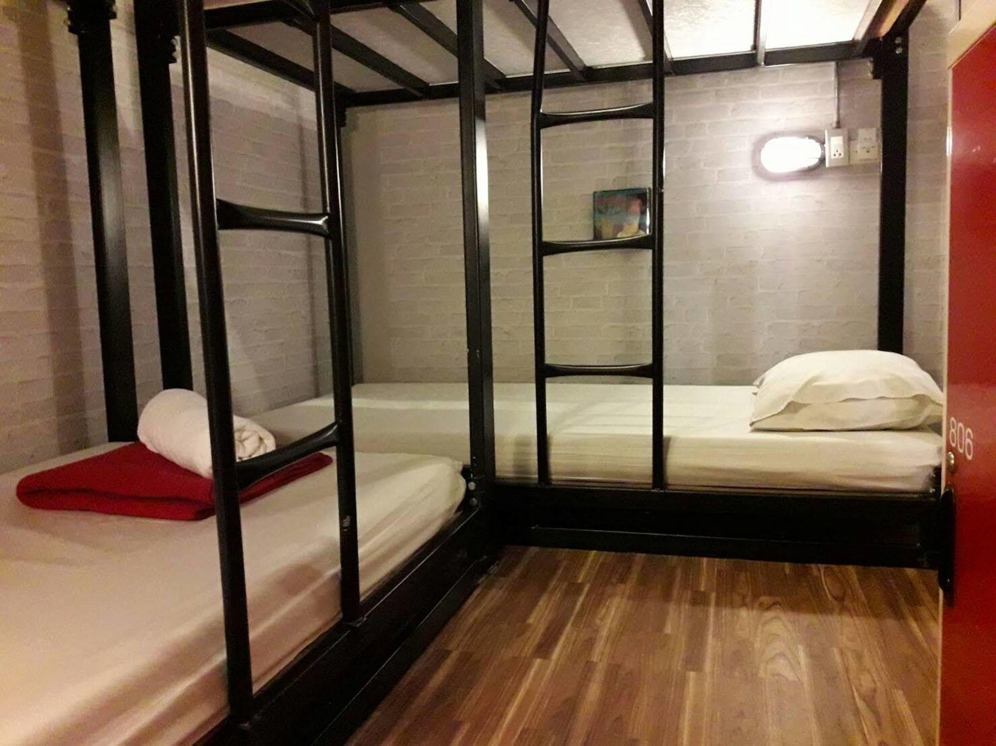 Bed Bangkok Hostel Екстер'єр фото