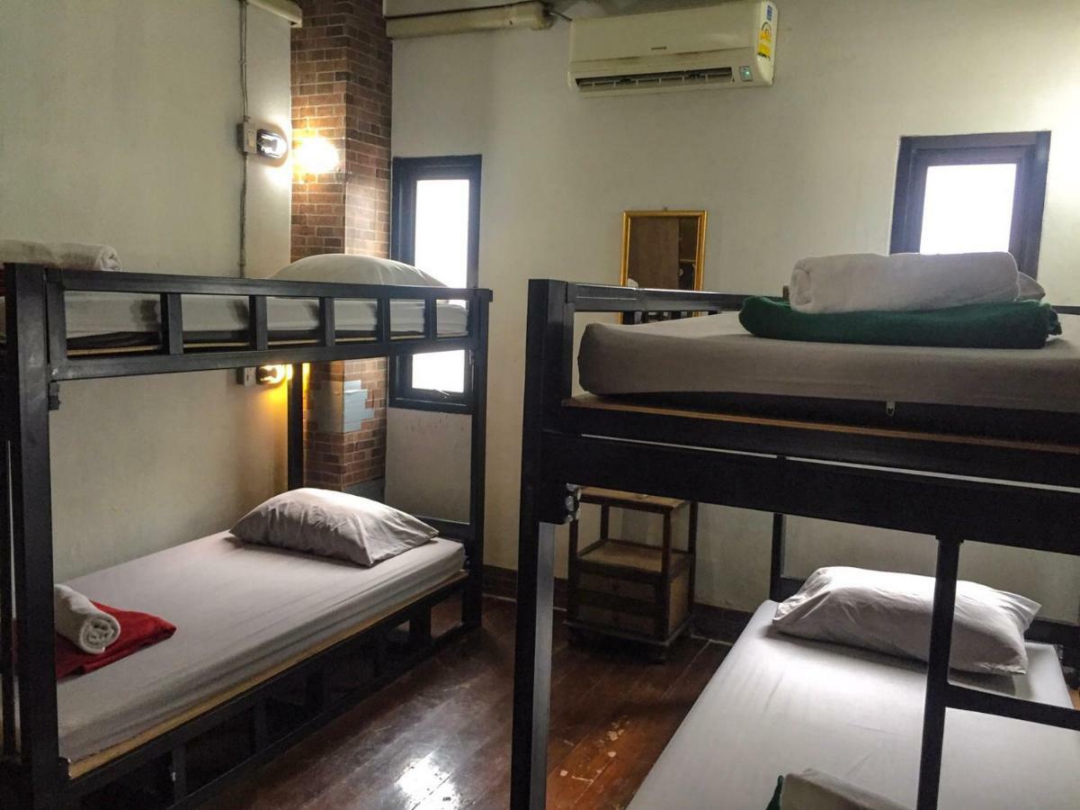 Bed Bangkok Hostel Екстер'єр фото